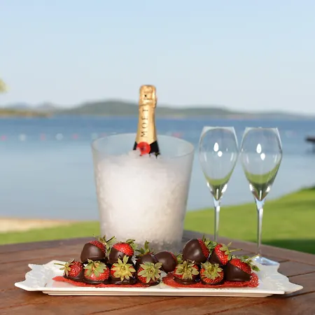Хотел Ortunc - Cunda Island (adults Only)